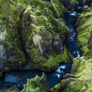 Fazla turist bunalttı! İzlanda ünlü kanyonunu kapatıyor
