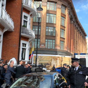 “Hükümet Assange’nin iadesine karşı çıkmalı”