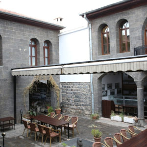Diyarbakır’ın tarihi evleri restore ediliyor