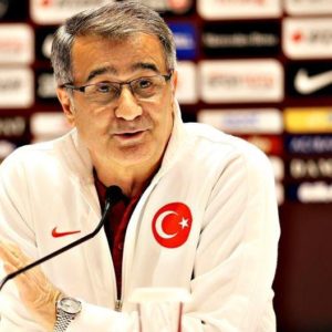 Şenol Güneş 33 kişilik kadro açıkladı