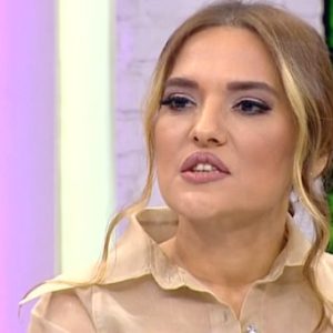 Demet Akalın: 13 aydır yalnız yatıyorum