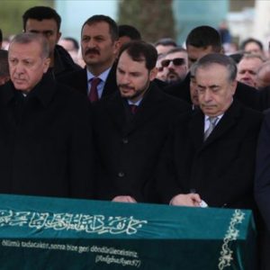 “AK Parti ile İYİ Parti arasında buzlar çözülmeye başlamış”