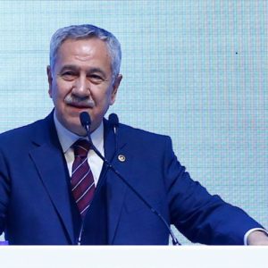 AKP’de Arınç – Turan kavgası büyüyor! “Sana yazık olur”