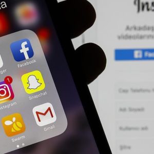 “Güvenli değil, WhatsApp’ı silin”