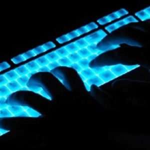 Protestolar boyunca interneti kesen İran: Herkes yalan söylüyor