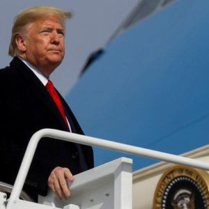 Trump Cumhuriyetçilerin oylarıyla aklandı
