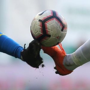 Futbol liglerinde küme düşmeyi kaldırdılar!