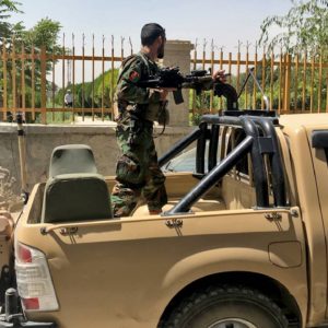 Taliban Kabil’e Girdi! “Kadın Haklarına Saygı Göstereceğiz”