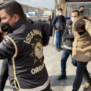 Şafak Mahmutyazıcıoğlu’nun öldürülmesiyle ilgili gözaltı sayısının 11’e yükseldiği öğrenildi. (Video)
