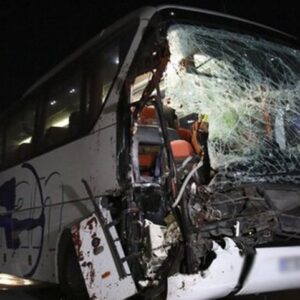 Uşak Banaz’da Otobüs Kazası: 15 Yaralı