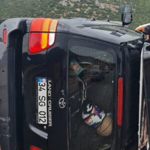 Sümer Ezgü Trafik Kazası Geçirdi