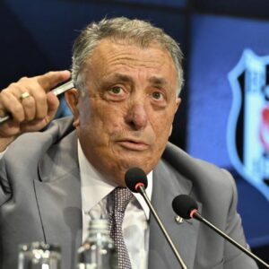 CHP ile BJK, Kılıçdaroğlu ile Çebi, genel kurul ile kurultay