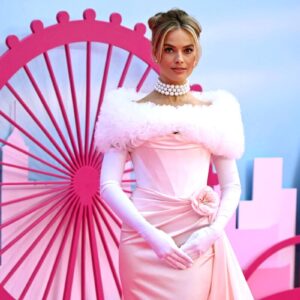 Margot Robbie, Barbie kazancıyla ilgili kararını verdi