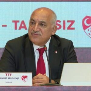 Mehmet Büyükekşi Basın Toplantısında Havadan Sudan Bahsetti!