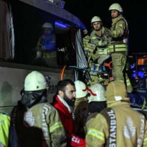 Kuzey Marmara’da feci kaza! Yolcu otobüsü ile TIR çarpıştı