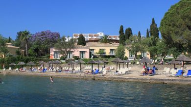Yunanistan’da Tatil Çeki: Başvurular 7 Ağustos’ta 4 Yunanistan'da şezlong ve şemsiyelerle dolu bir sahil