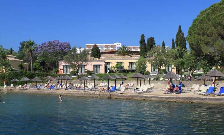 Yunanistan’da Tatil Çeki: Başvurular 7 Ağustos’ta 1 Yunanistan'da şezlong ve şemsiyelerle dolu bir sahil