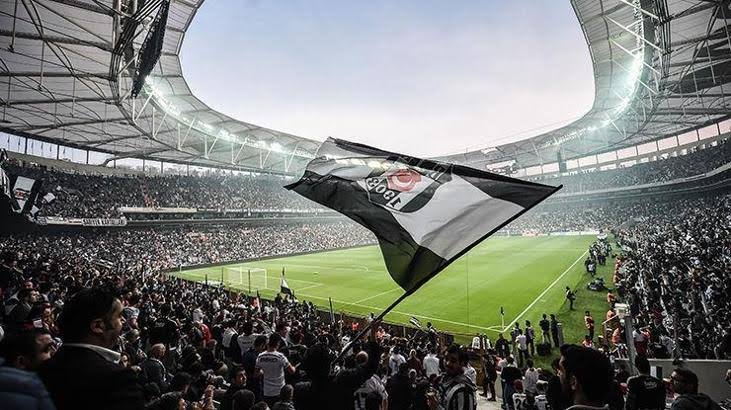 Beşiktaş Kongre üyesi Süleyman Korkmaz, Beşiktaş aşkını kaleme döktü. 