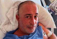 Cem Yılmaz taburcu oldu! 20 Çanakkale’de kalp krizi geçiren ve anjiyo ile müdahale edilen Cem Yılmaz, iki günlük hastane takibinin ardından taburcu edildi.