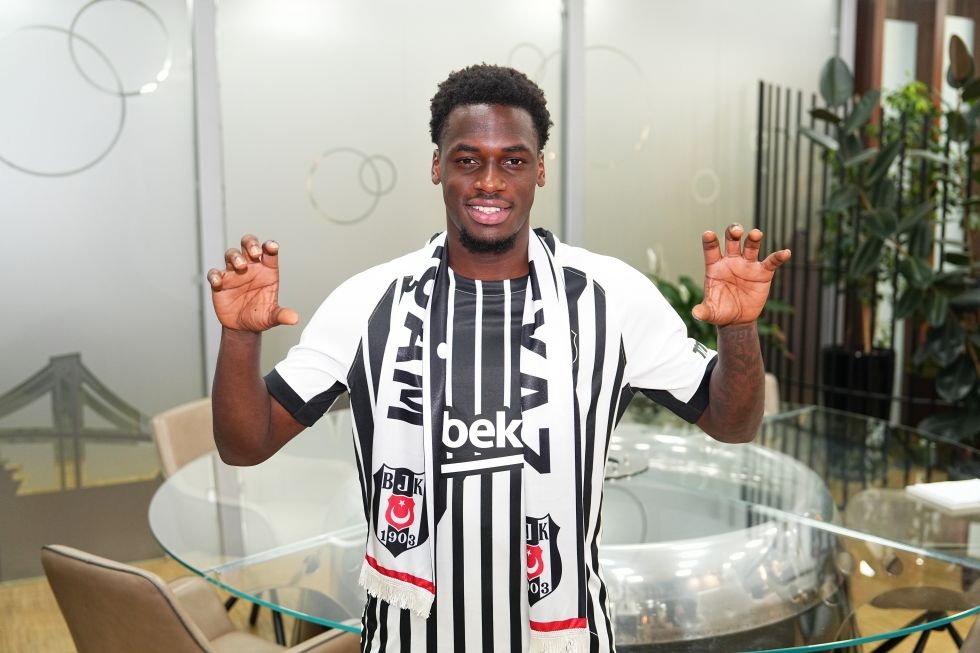 Beşiktaş’tan hücum hattına takviye! Ernest Poku kiralık olarak kadroya katıldı