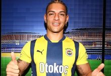 Fenerbahçe’de Diego Carlos için ayrılık süreci başladı 8 Fenerbahçe'nin kadro planlamasında yer almayan Diego Carlos Parma ile transfer görüşmelerine başladı.
