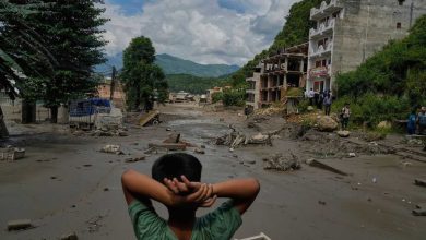 Nepal’deki sel felaketinde korkunç tablo! 1500 kişi kayıp 2 Nepal ve Tibet'teki sel-heyelan felaketinde ölenlerin sayısı 270'e yükseldi. Kayıp sayısının ise en az 1500 olduğu belirtiliyor