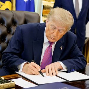 Trump’tan Ontario Gölü için “Amerika Gölü” talimatı