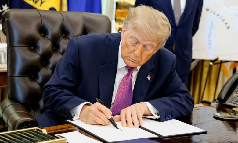 Trump, Kanada ile ticaret geriliminin sürdüğü dönemde Ontario Gölü’nün federal hükümet kayıtlarında “Amerika Gölü” olarak adlandırılmasını öngören kararnameyi imzaladı.
