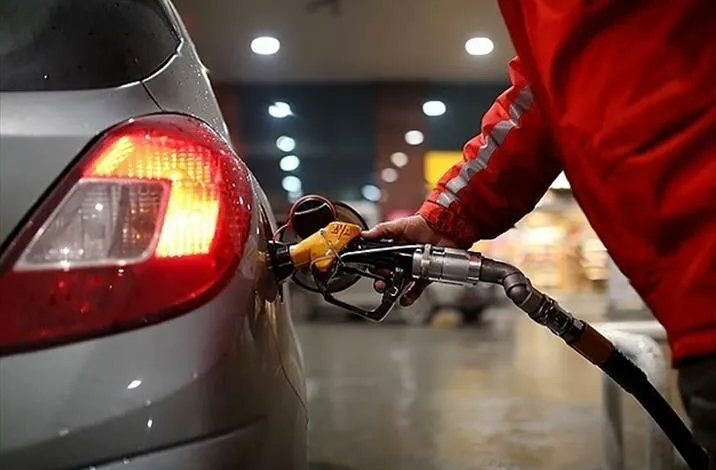 Akaryakıtta motorine dev ÖTV zammı 1 Akaryakıtta motorinin ÖTV tutarı 1 Eylül itibarıyla 3 TL artırıldı. KDV dahil zam pompa fiyatlarına 3,60 TL olarak yansıdı
