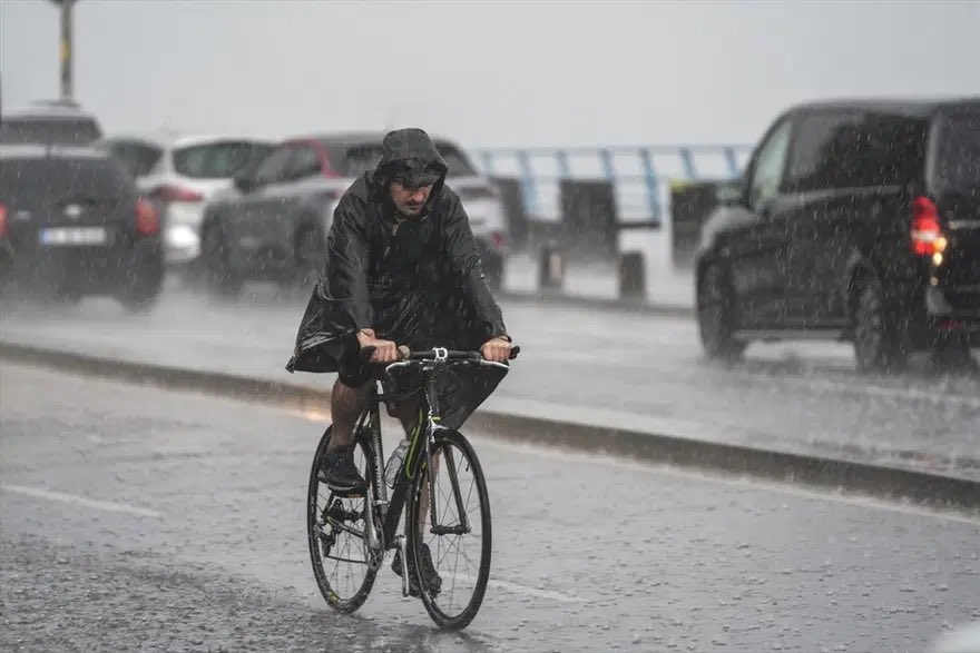 İstanbul’a sonbahar mı geliyor? 1 akom2