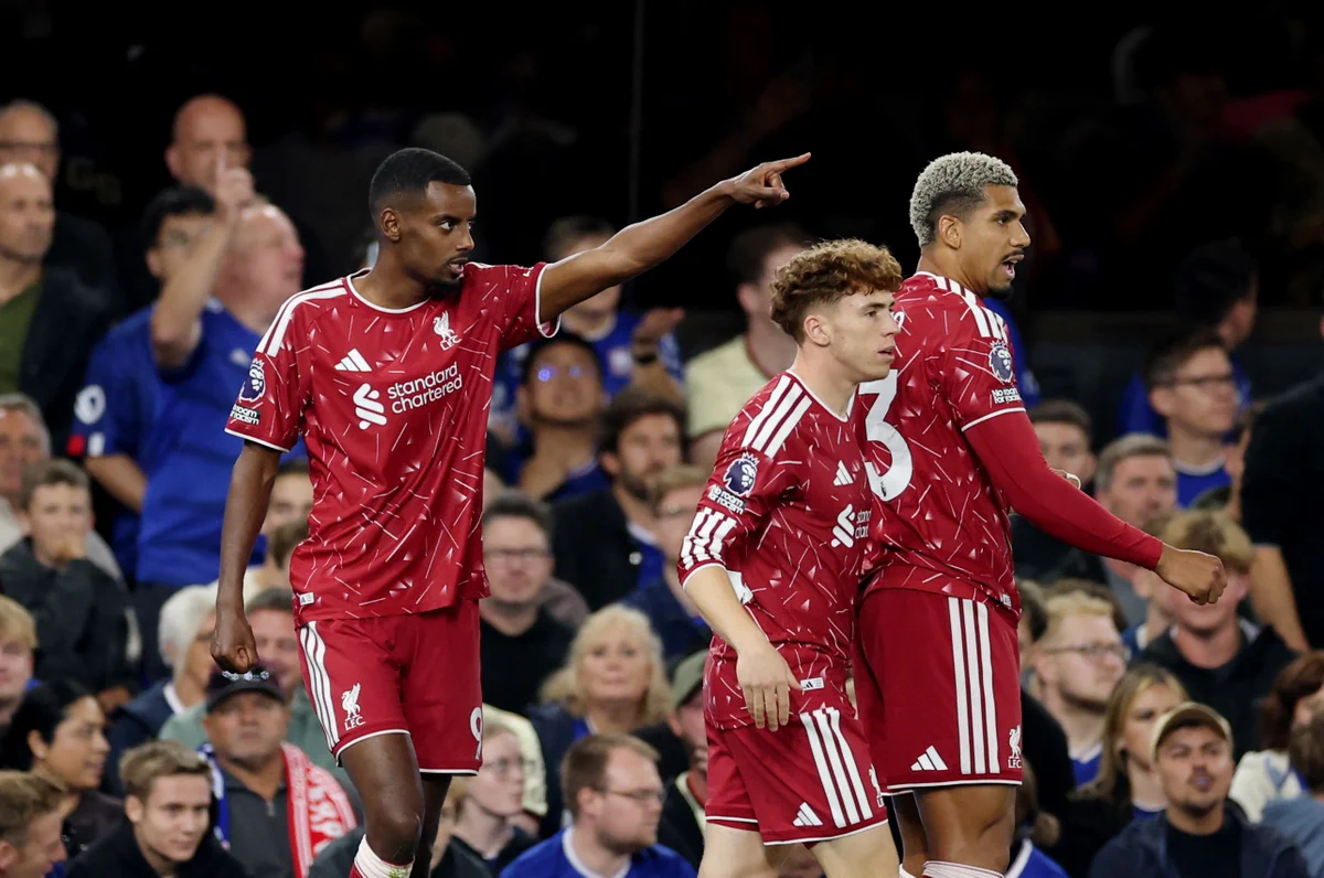 Premier Lig’de 3. hafta mücadelesinde Alexander Isak, Ipswich Town karşısında attığı iki golle Liverpool’a 2-0’lık galibiyeti getirdi.
