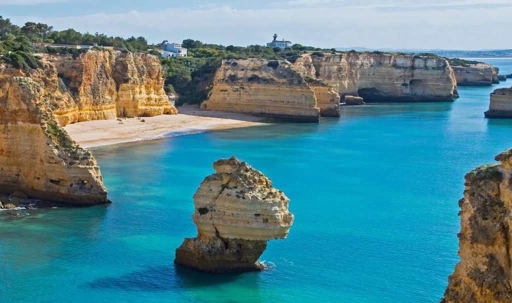 Avrupa’da Sonbaharda Sıcak Tatil Noktaları 4 algarve 1024x606 1