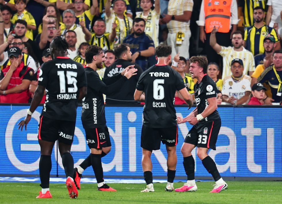 Beşiktaş derbide Kadıköy’den zaferle çıktı