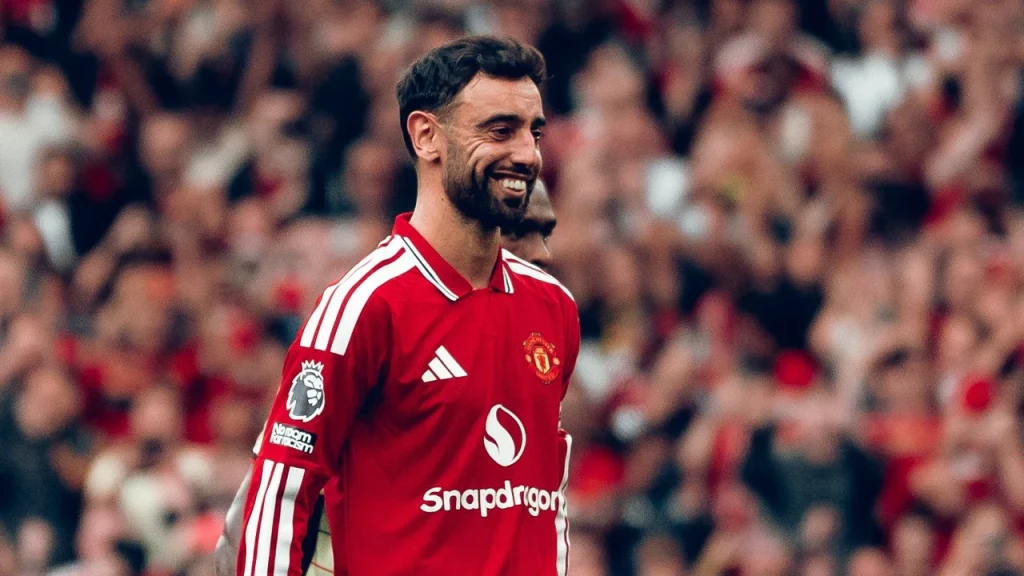 Premier Lig’de geçen hafta: City lider, Liverpool yine kazanamadı 3 Premier Lig'de haftanın yıldızı Manchester United'ın Portekizli yıldızı Bruno Fernandes oldu.