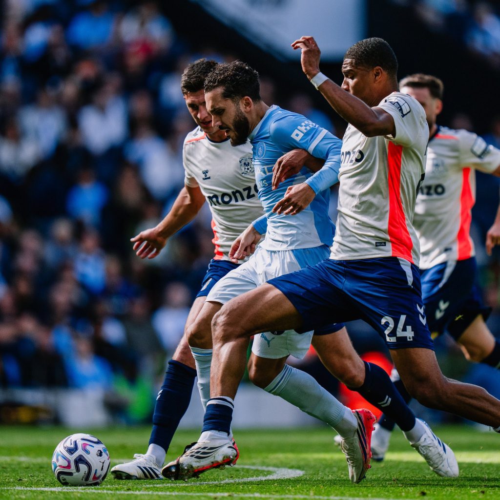 Manchester City’den üçte üç 1 city2 1024x1024 1