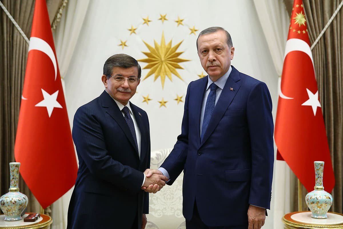 Ahmet Davutoğlu’ndan Cumhurbaşkanı Erdoğan’a davet