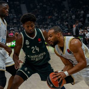 EuroLeague’de açılış seansı nefesleri kesti