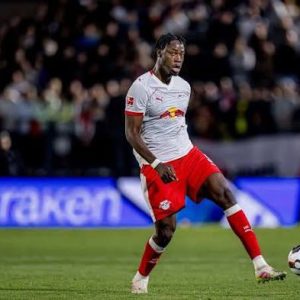 Galatasaray’dan savunmaya sürpriz transfer