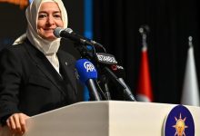 Ana Sayfa Konsepti 23 Fatma Betül Sayan Kaya, AK Parti’den çıkarıldı!