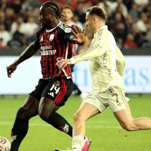 Fenerbahçe Gaziantep’te direklere takıldı