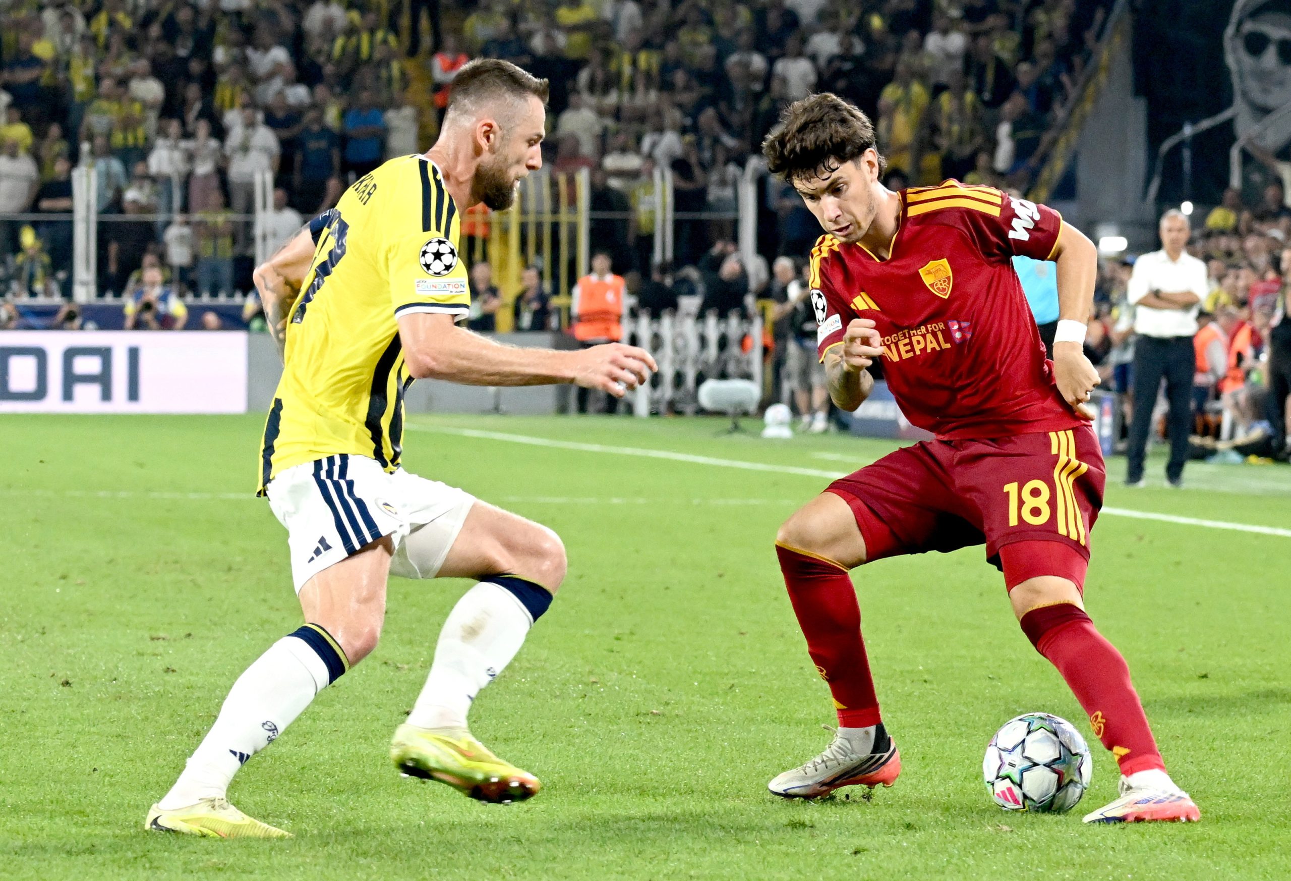 Fenerbahçe, Şampiyonlar Ligi’ne puanla başladı