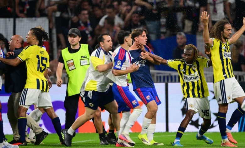 Fenerbahçe’ye Şampiyonlar Ligi öncesi UEFA darbesi: Guendouzi 2 maç yok 1 Fenerbahçe’ye Şampiyonlar Ligi öncesi UEFA darbesi: Guendouzi 2 maç yok