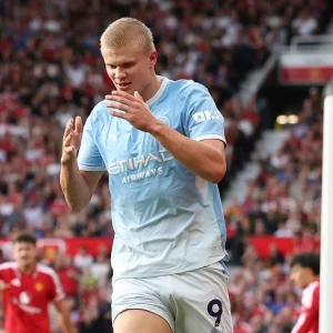 Premier Lig’de ne oldu? Arsenal yola kayıpsız devam ederken olaylı Manchester derbisi City’nin