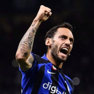 Inter, Hakan Çalhanoğlu’nu Türkiye’ye vermiyor!