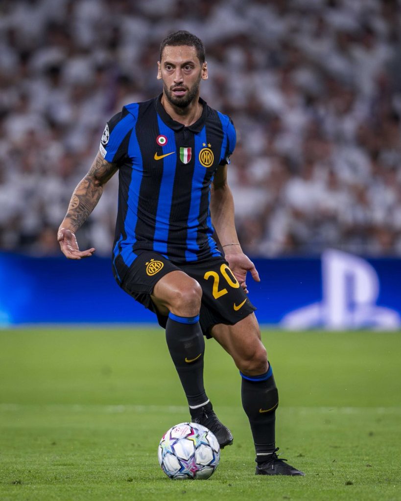 Inter, Hakan Çalhanoğlu’nu Türkiye’ye vermiyor! 1 hakan2 2 819x1024 1