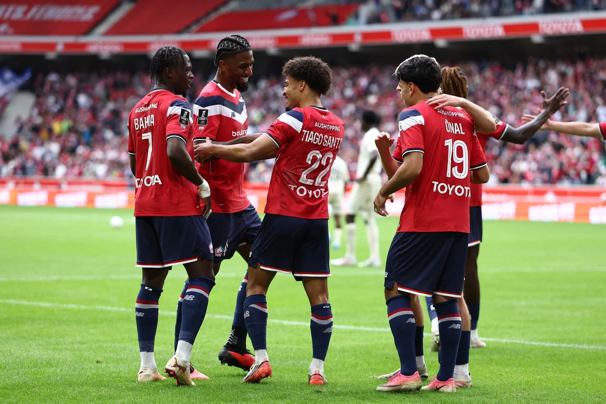Ligue 1’de PSG geri döndü 1 Lille, Troyes engelini iki golle geçerken averajla Ligue 1 liderliğine yükseldi.