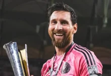 Lionel Messi tarih yazmaya devam ediyor. Efsane isim 49. kupasını kazandı.
