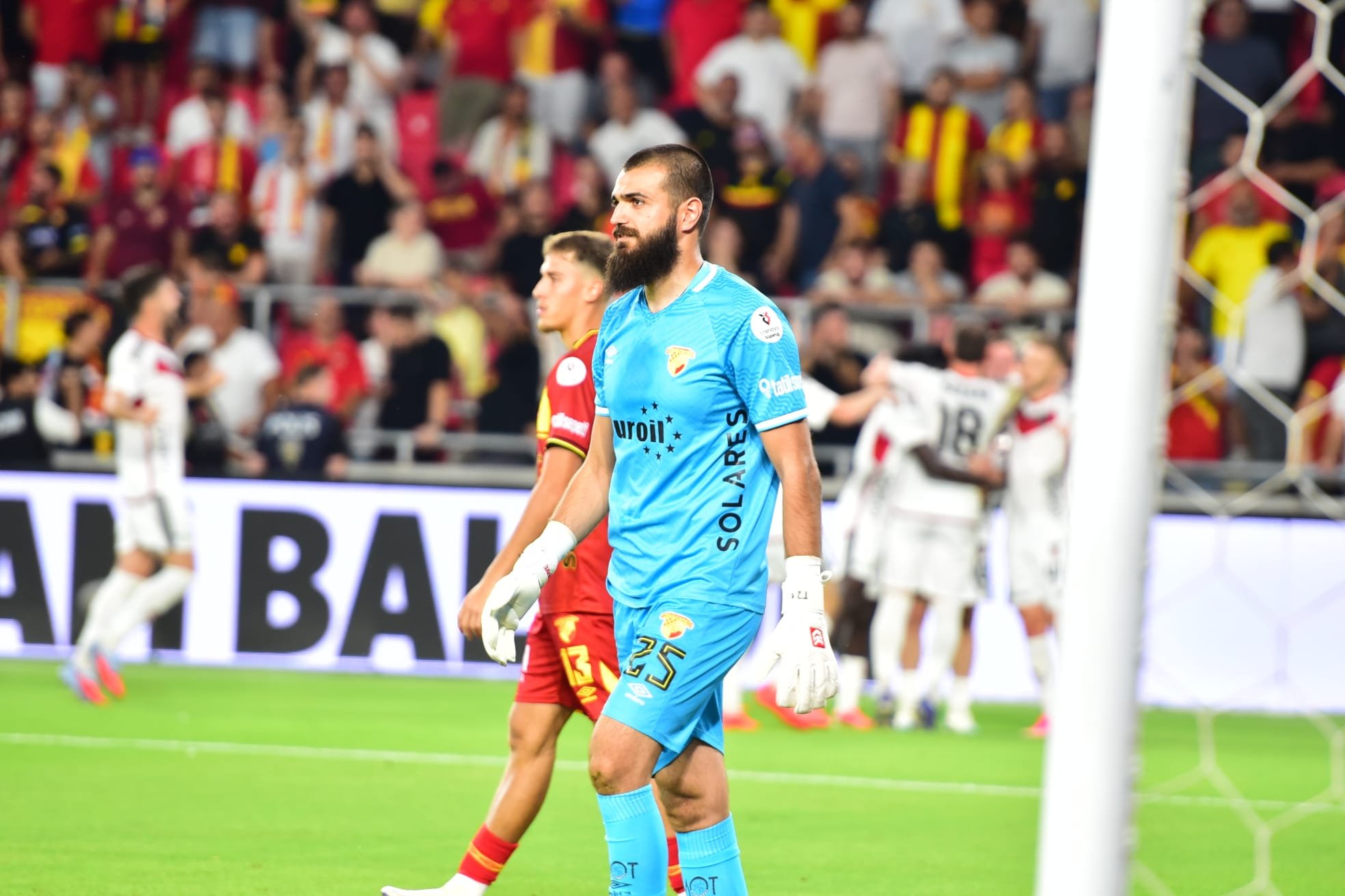 Göztepe’de bilet kesildi! Sözleşmesi feshedilecek