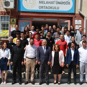 Eskişehir’de ortaokulda makasla tehdit!
