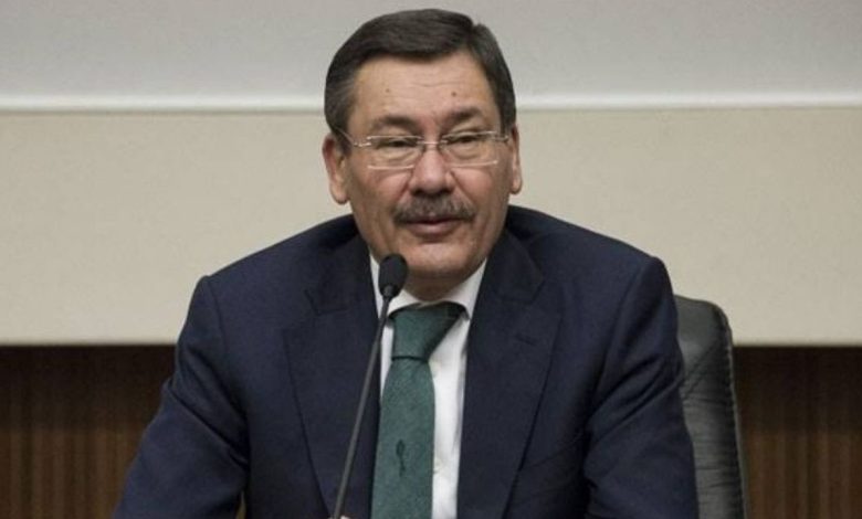 Melih Gökçek ifadeye çağrıldı! 1 Ankara Cumhuriyet Başsavcılığı tarafından kayıt dışı para transferleri iddiasıyla hakkında resen soruşturma başlatılan Melih Gökçek, ifade vermeye çağrıldı
